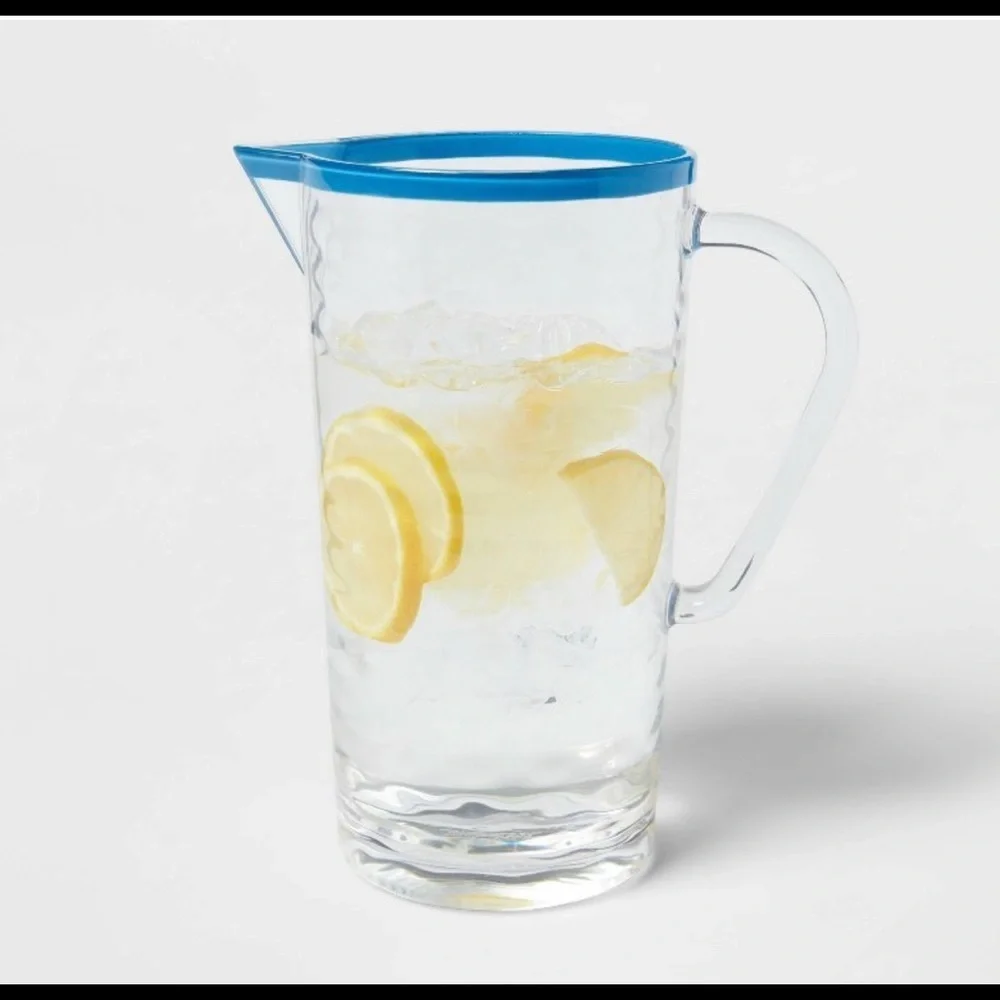 Brand new threshold clear w/blue accents 1.8 quart cold beverage plastic